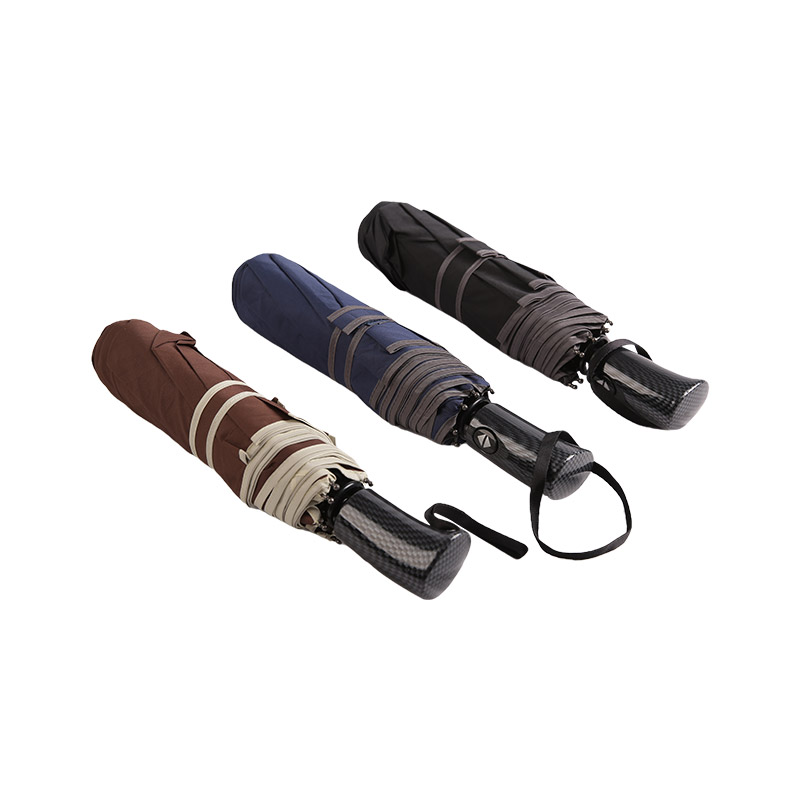 Dreifach faltbarer Regenschirm im Business-Stil aus Kaffeeseide – 0E6B0471