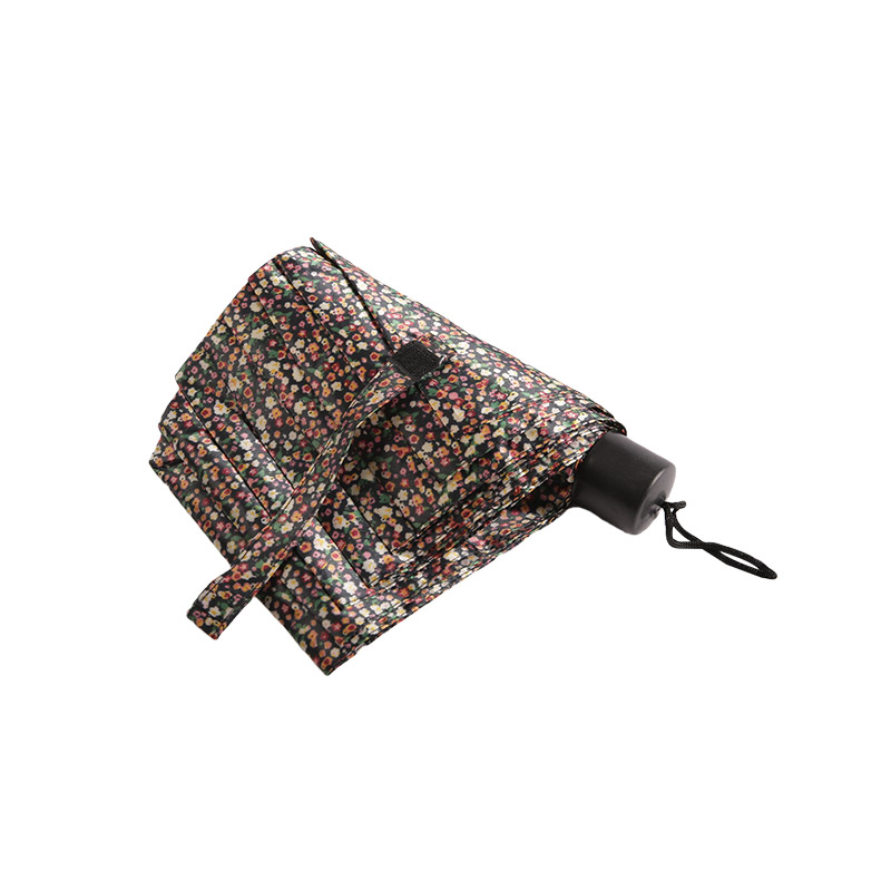 Täglich skalierbarer Polyetser mit silberbeschichtetem dreifach gefaltetem Regenschirm-0E6B0523