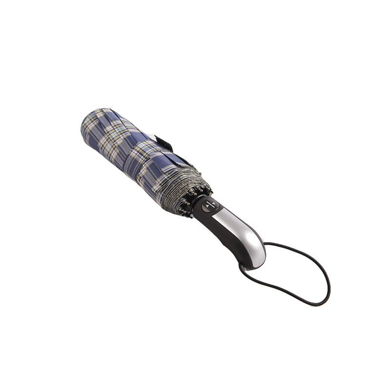 Dunkelgestreifter karierter Pongee-Dreifach-Regenschirm – 0E6B0533